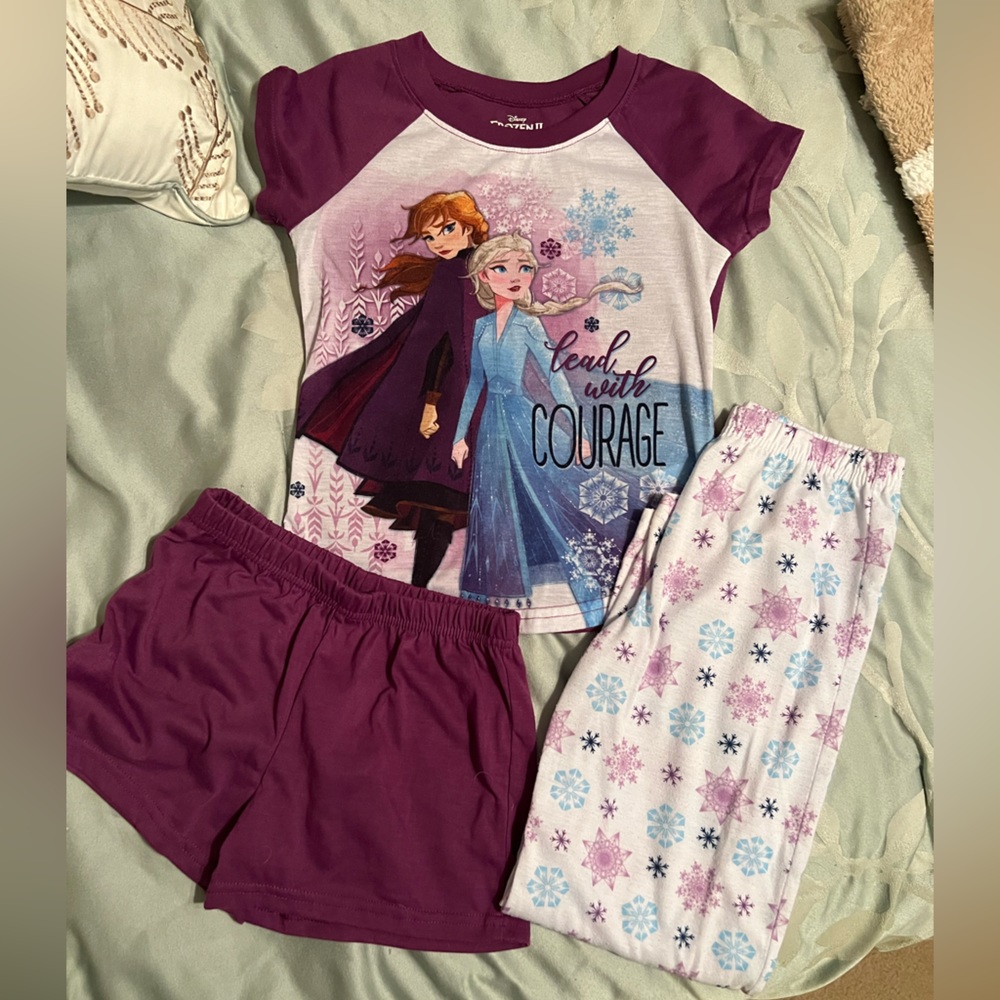 Frozen II Elsa and Anna 3 piece pajama set shorts and pants size 8 girls